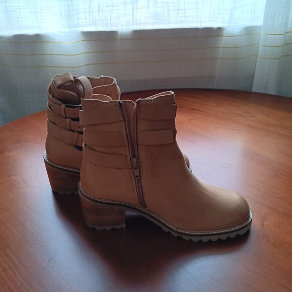 Women's Leather Buckle Boots in Tawny Tan by Seychelles - Picture 2 of 7